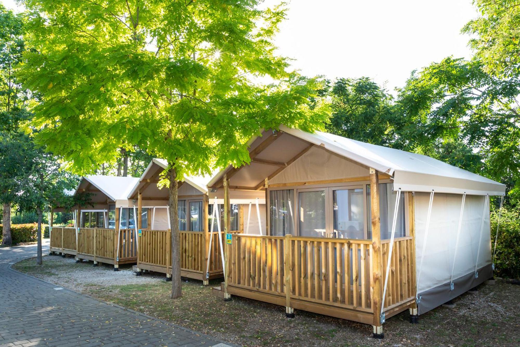 Hu Roma Camping In Town — Fotos 3